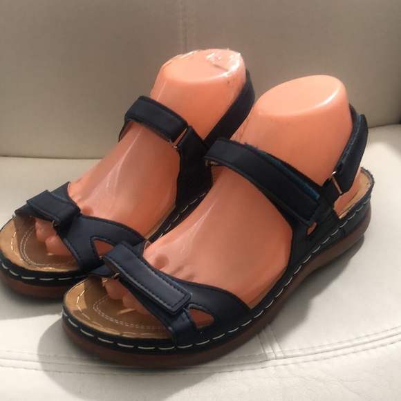Women's Nany Blue Lite Weight Strap on Sandal Adj. Loop & Hook Closure Size 8 - Picture 6 of 15